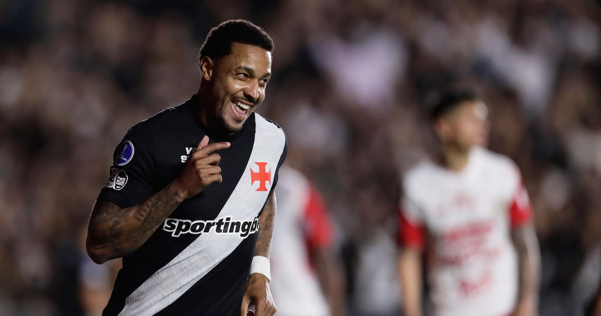 Vasco se impõe em São Januário, derruba Santa Fe e vai à semifinal da Sul-Americana