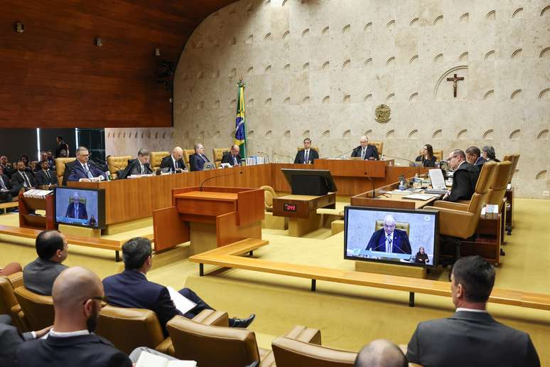 61% dos brasileiros não confiam no STF e Cármen Lúcia é a única ministra com saldo positivo, diz AtlasIntel
