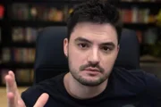 Imagem da matéria: Felipe Neto lamenta ter divulgado bets: "Burro e ganancioso"