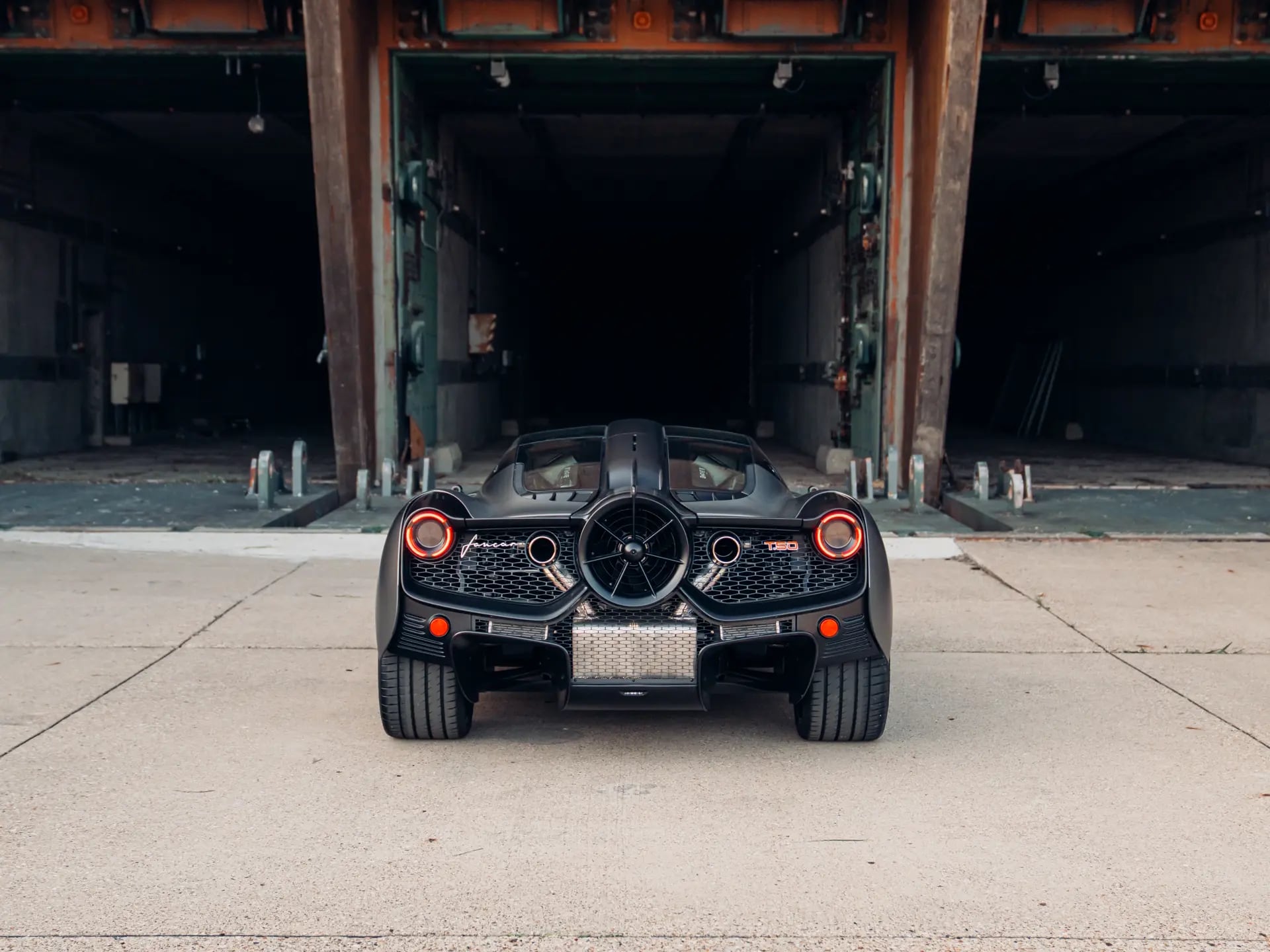 Playboys vão disputar sucessora de McLaren F1 rara, que tem só o ‘banco do piloto’ e vale R$ 31 mi