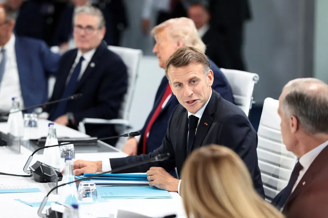 Macron e Carney se encontrarão no arquipélago atlântico francês em sinal para Trump