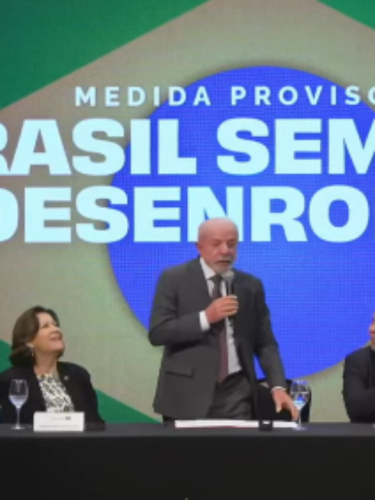 Lula justifica decisão 'dura e drástica' de vetar bets e rebate críticas de clubes de futebol