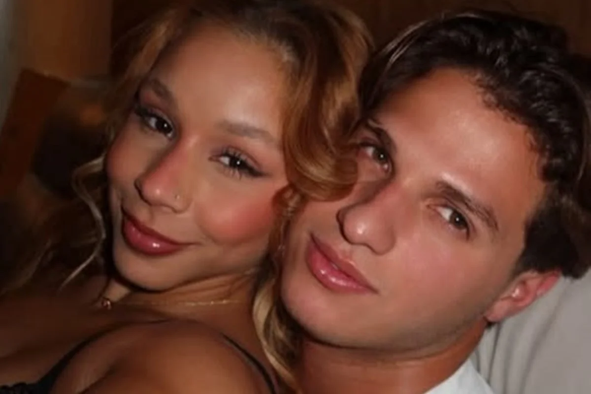 Em meio a rumores de romance, Flavia Saraiva se declara para goleiro Felipe Carneiro - Metrópoles