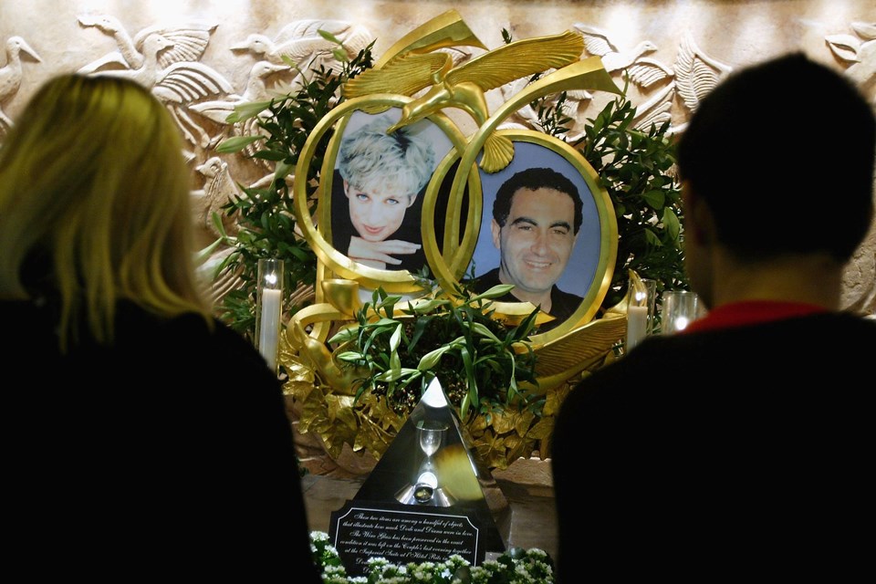 Irmão de Diana diz que princesa foi vítima de assédio por parte do ex-sogro