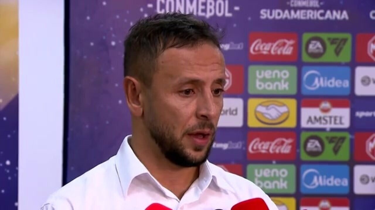 Rafinha admite equívoco na demissão de Crespo no São Paulo: "O tempo pode ter sido errado"