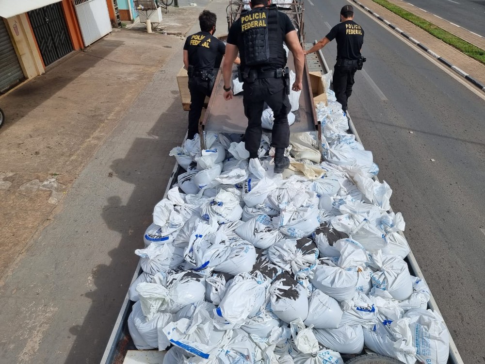Operação mira esquema de cassiterita — Foto: Divulgação PF