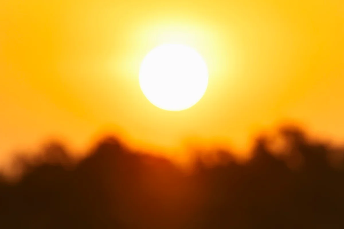 Imagem da matéria: Alerta vermelho: onda de calor atinge oito estados a partir de sábado