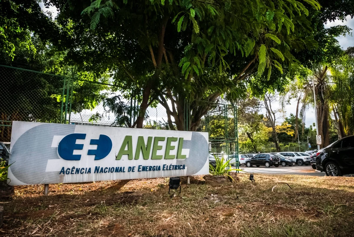 Imagem da matéria: Aneel nega liminar e abre caminho para punir Vivo por gato de energia solar