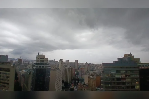 Eleição terá chuva e frio em Minas; veja previsão para domingo (4/10)