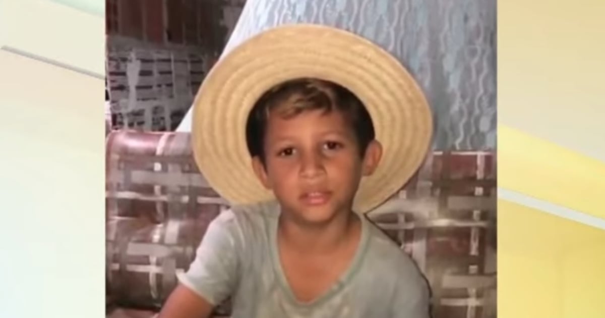 Menino morre após ser arremessado em teto de casa depois de batida entre carro e moto, na Paraíba