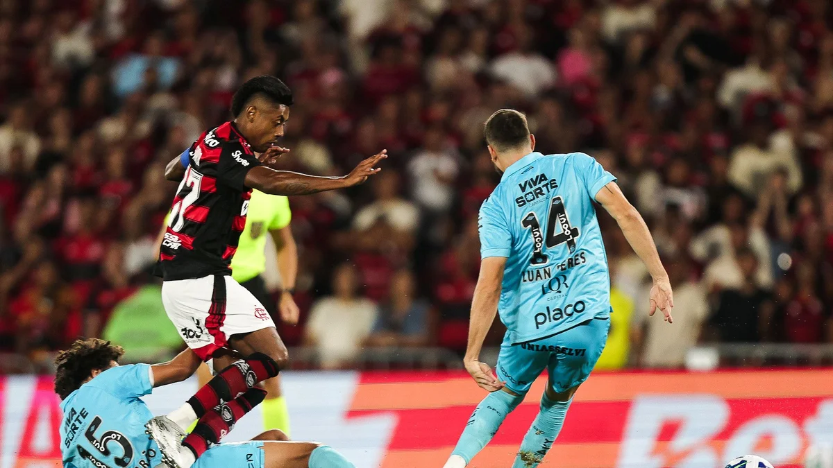 Com novidades, Santos e Flamengo estão escalados para duelo no Brasileirão