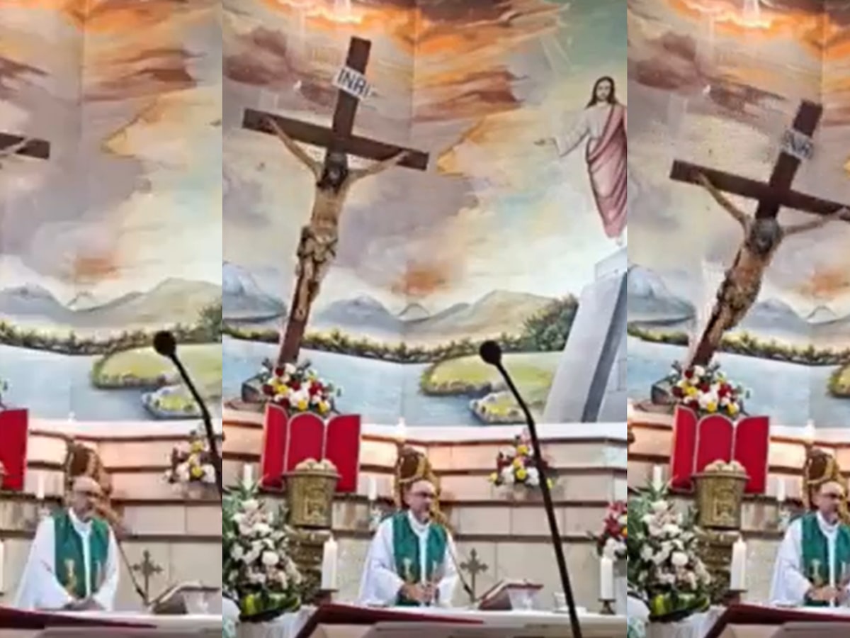 Padre morre após ser atingido por cruz em missa transmitida ao vivo