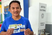 Manoel Gomes vota no 1º turno nas eleições de 2026