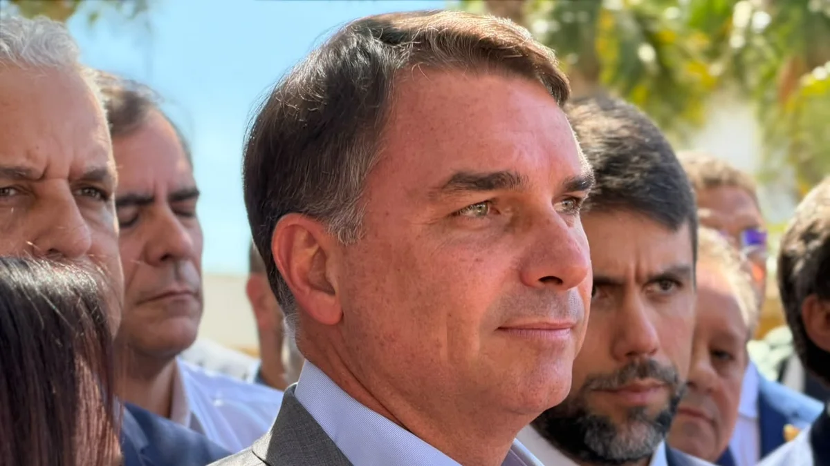União e PP oficializam apoio a Flávio, que agradece: "Me sinto em casa"