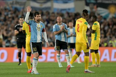 Argentina dá adeus a Messi com apoteose de gratidão a maior ídolo desde Maradona e vitória simbólica