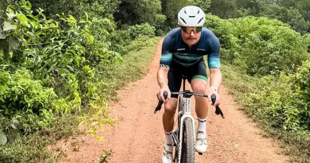 Piloto da F1 rejeita avião e faz trajeto de 350 km entre corridas de bicicleta