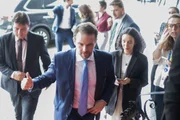 Ministro da Fazenda Dario Durigan chega para reunião com o presidente Lula em caráter emergencial para debater os desdobramentos do segundo turno da campanha eleitoral em Brasília