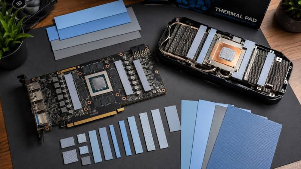 Adesivos térmicos podem substituir as pastas em certas condições — Foto: Reprodução: Watercooling UK
