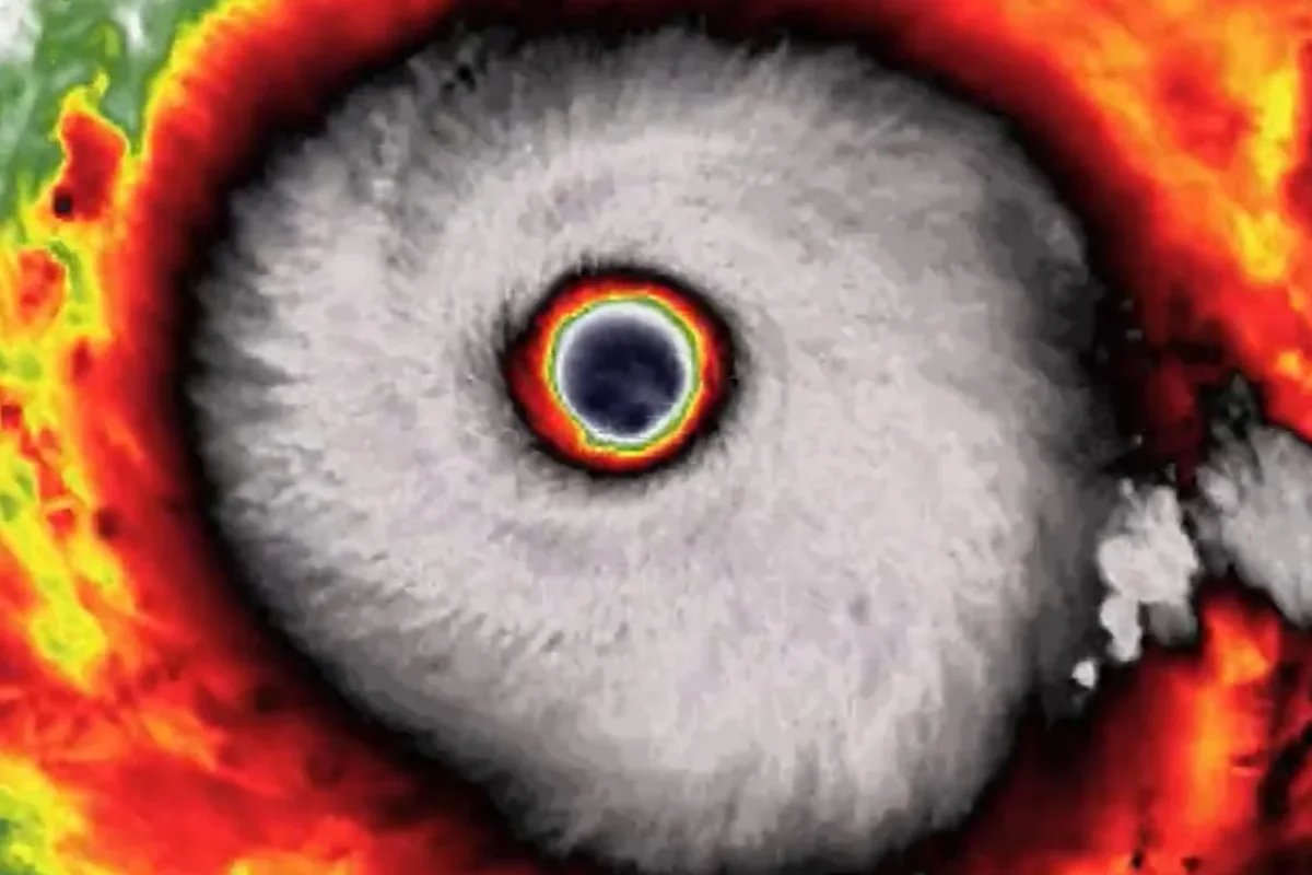 Imagem colorida, Imagem de satélite do ciclone tropical Champi - Metrópoles