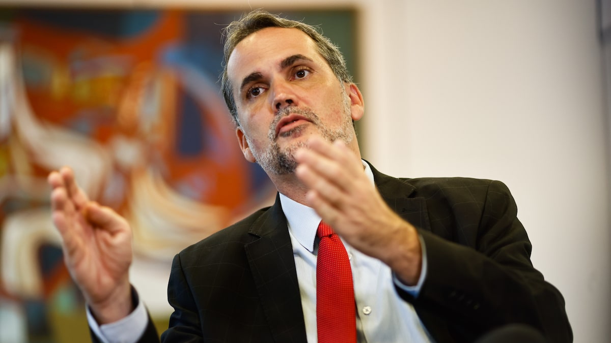 Orçamento: Defesa e Educação são mais afetadas por contenção e R$ 3,3 bi em emendas ficam congeladas