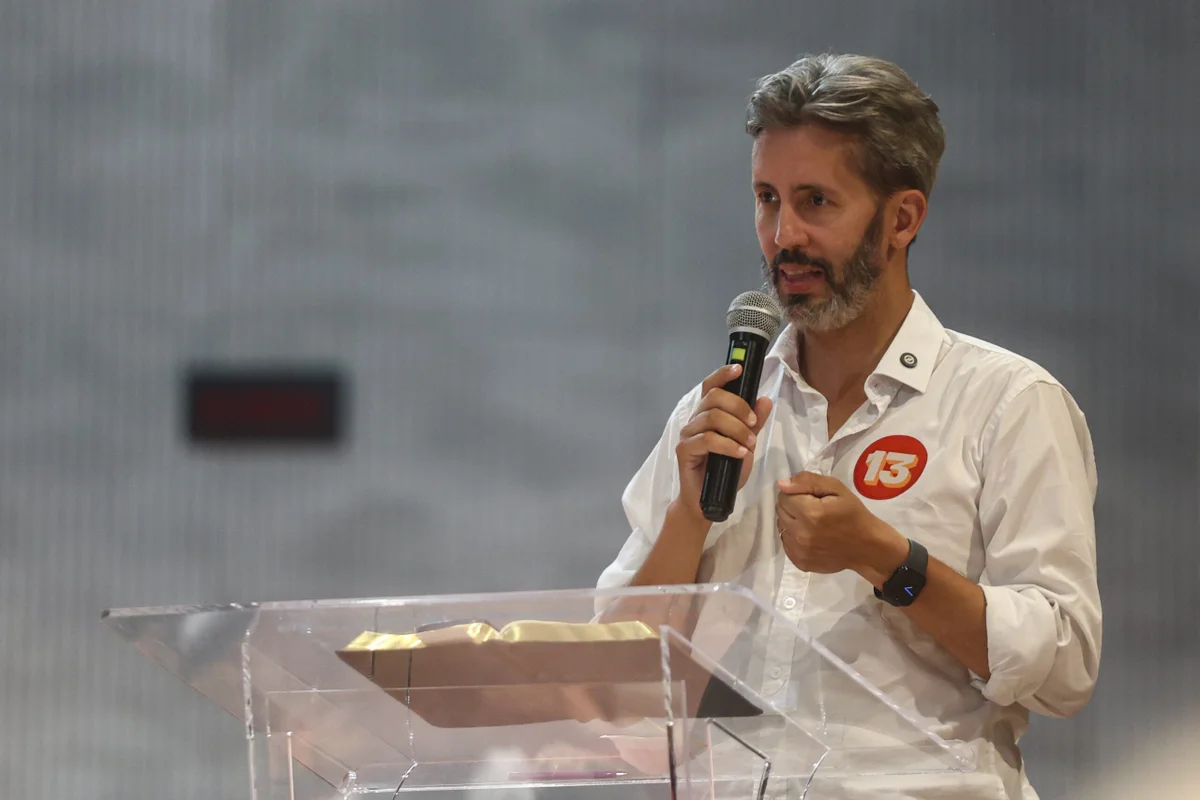 Grass critica influência de big techs nas eleições: “Não podemos permitir”