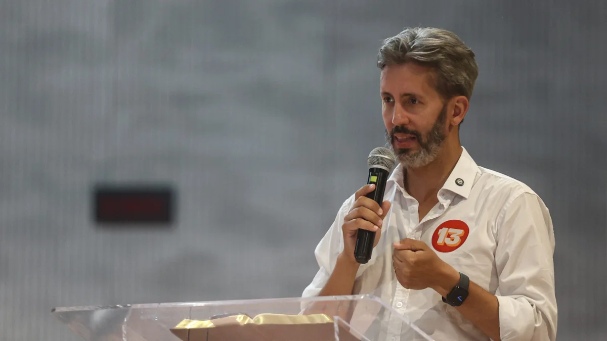 Grass critica influência de big techs nas eleições: "Não podemos permitir"