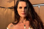 Luiza Ambiel relembra rivalidade e pressão estética na Banheira do Gugu