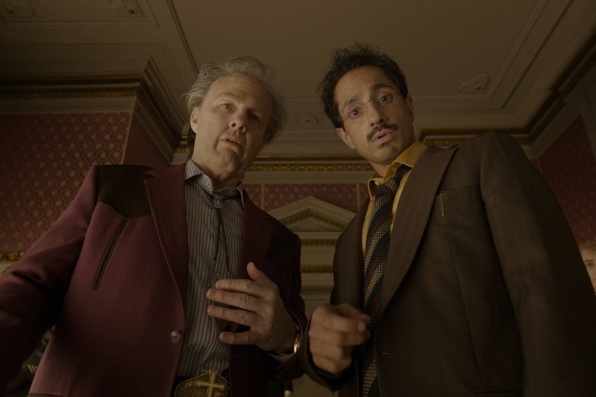 Tom Cruise não consegue salvar o Digger de sua própria torção