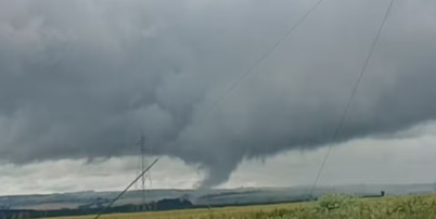 Entenda o que &eacute; 'tornado landspout', fen&ocirc;meno registrado no Paran&aacute; Foto: Reprodu&ccedil;&atilde;o