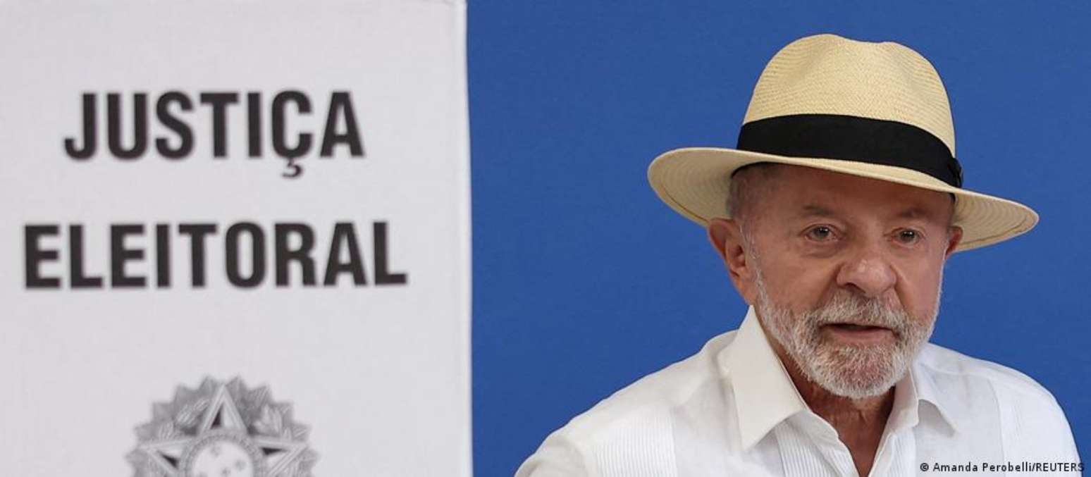 Lula obteve 2,2 milhões de votos a menos do que Flávio Bolsonaro no primeiro turno