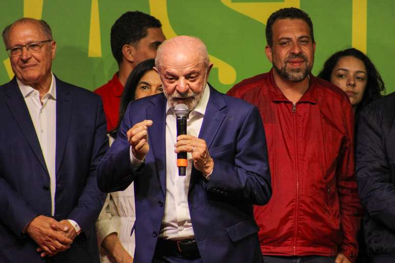 Lula pressiona direita no Senado em votação da escala 6 por 1: ‘A sociedade está de olho’