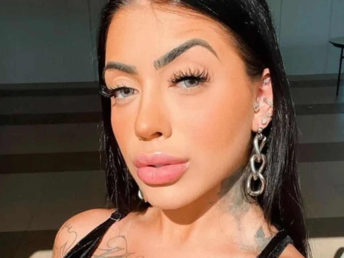 MC Mirella tem show cancelado após apoiar Flávio Bolsonaro nas eleições