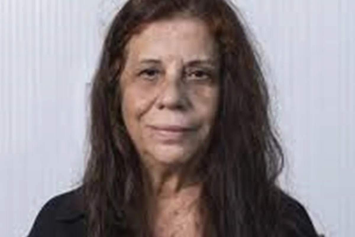 Aos prantos, Maria Gladys pede ajuda e diz que roubaram seu dinheiro - Metrópoles